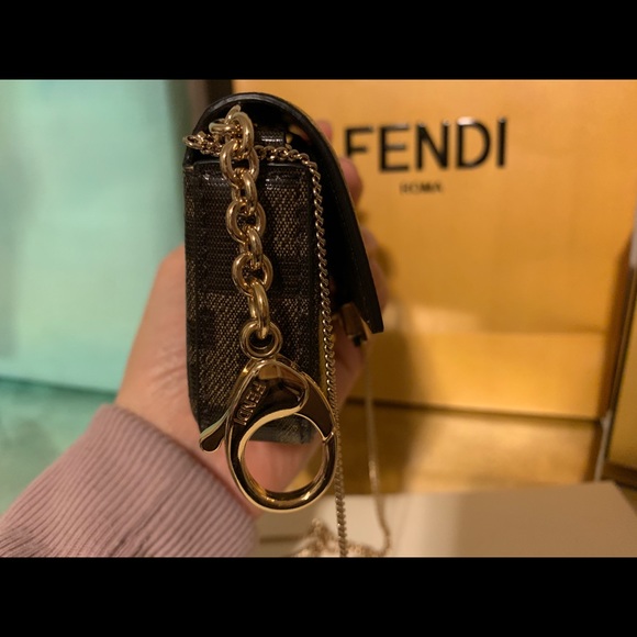 ❌SOLD❌ Fendi Nano baguette - Picture 7 of 16